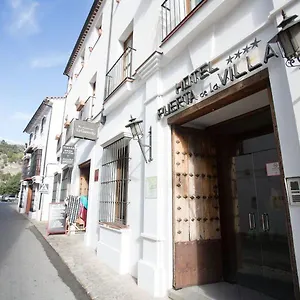 Puerta De La Hotel Grazalema